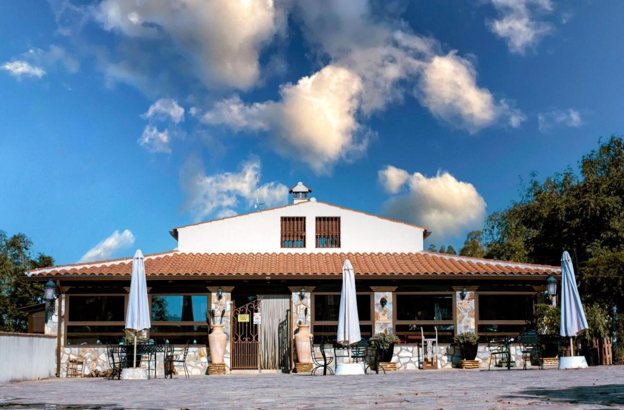 Hotel Rural Finca La Herencia Гуадальканаль Экстерьер фото