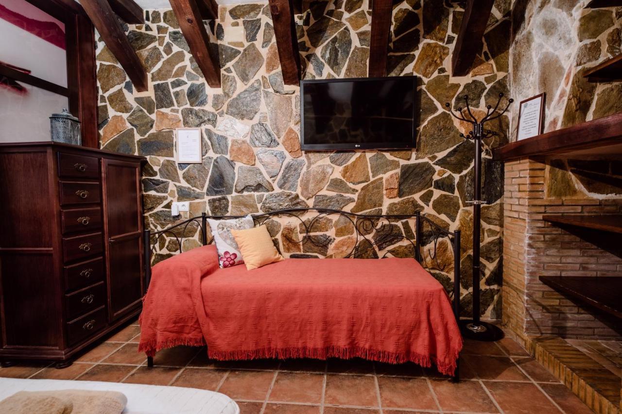 Hotel Rural Finca La Herencia Гуадальканаль Экстерьер фото