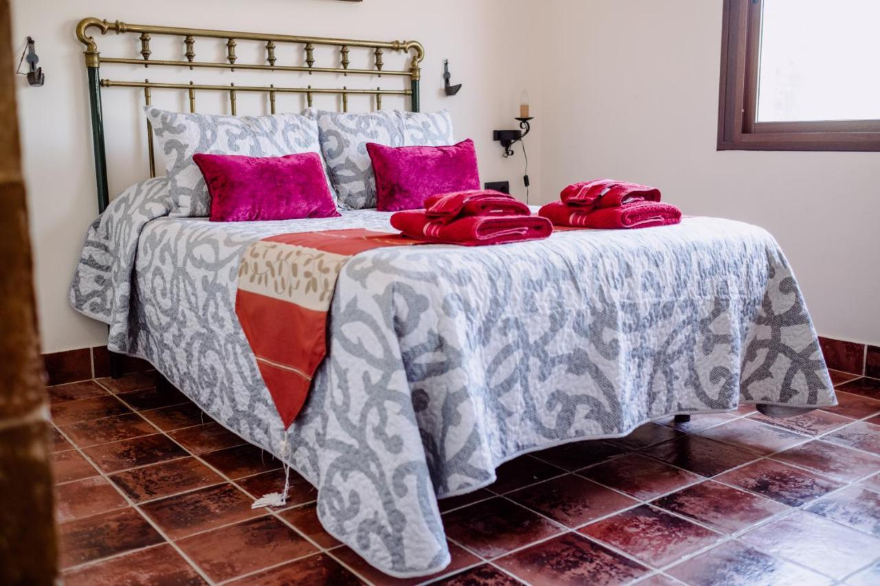 Hotel Rural Finca La Herencia Гуадальканаль Экстерьер фото